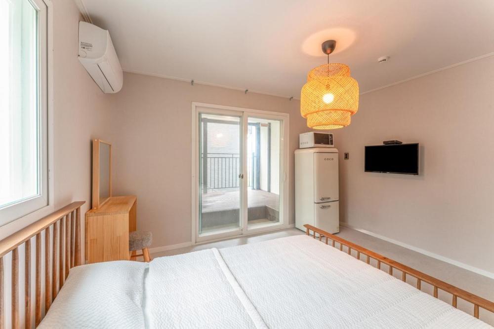 Yangyang Yoloha Dongho Beach Branch Hotel Room photo